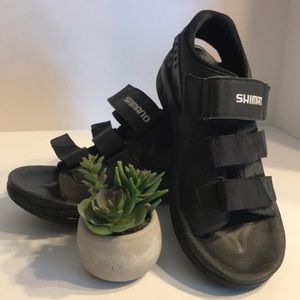 Shimano 🚴‍♀️ 3 Strap Sandals. Like brand new